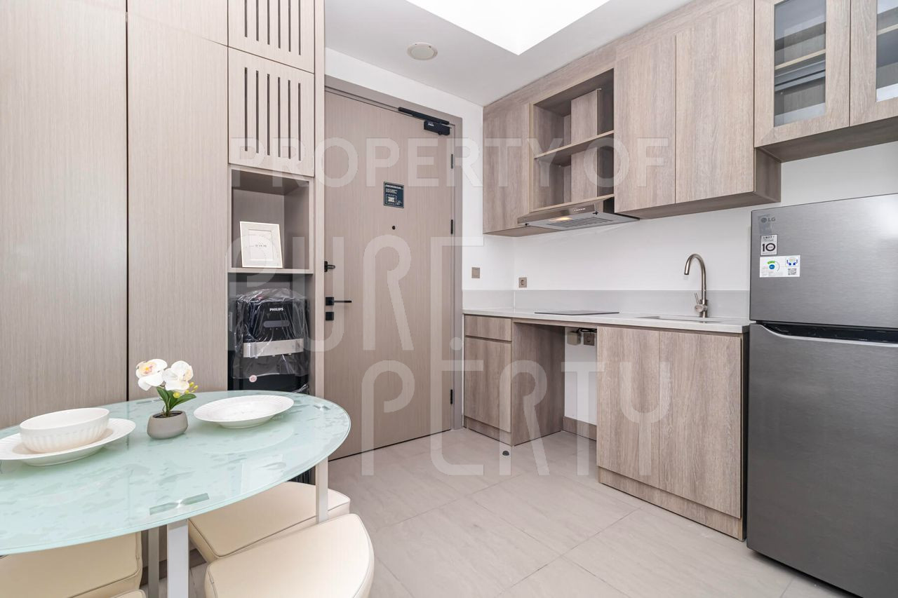 Fatmawati City Center 1 BR Full Furnished